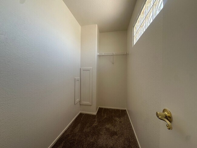Foto del edificio - 3 Bedroom and 3 Bath Home!