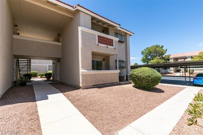 Foto del edificio - 7300 W Pirates Cove Rd