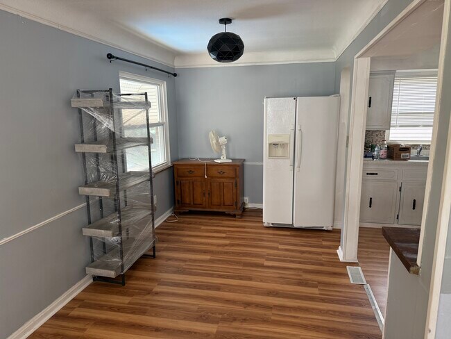 Foto del edificio - 8414 Renwood Dr