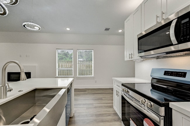 Photo - 5124 Gold St Apartment