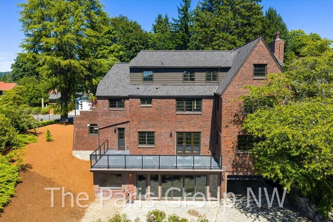 Building Photo - Amazing 1932 Blue Ridge Castle * Stunning ...