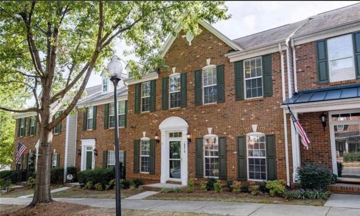 Primary Photo - 19213 Lake Norman Cove Dr