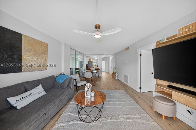 Foto del edificio - 710 N Ocean Blvd