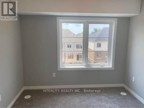 Photo du bâtiment - 46 Wheat Ln.