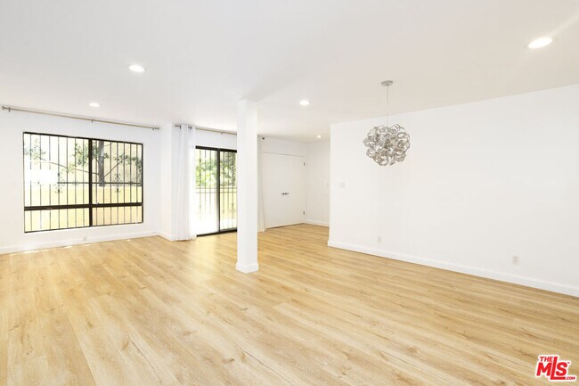 Foto del edificio - 1738 S Bentley Ave