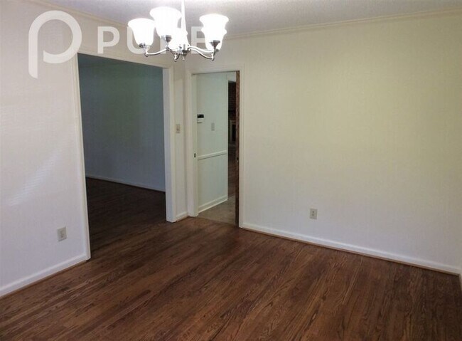 Foto del edificio - 6213 Cedar Croft Dr