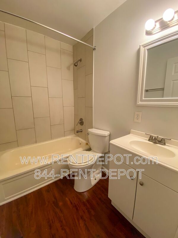 Foto del edificio - 2035 Hicks Dr