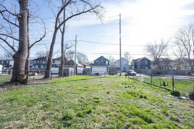 Building Photo - 3117 N Park Ave