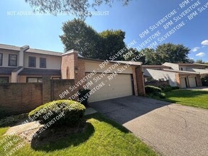Building Photo - 1024 Willow Grove Ct