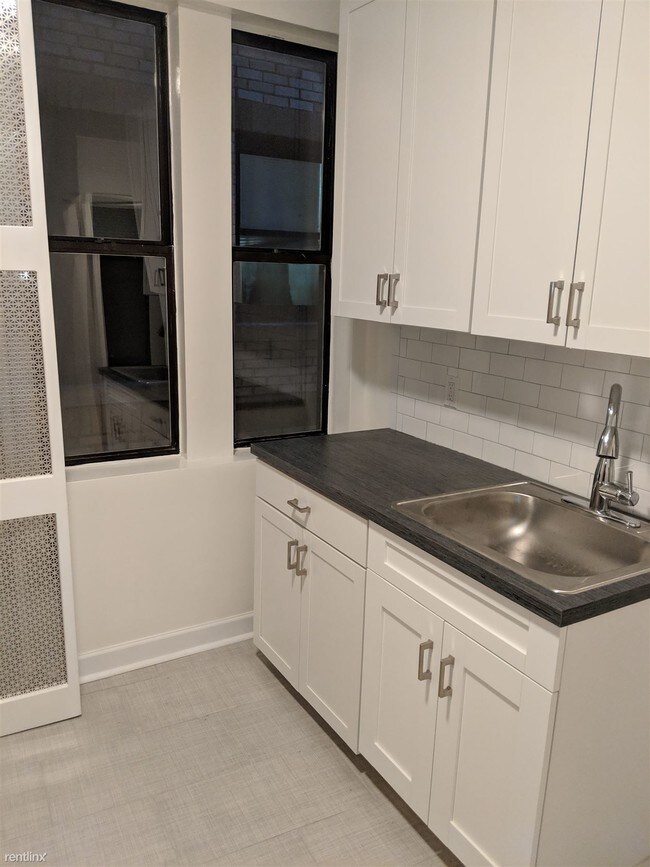 Building Photo - 2 br, 1 bath  - 119 60th St 6
