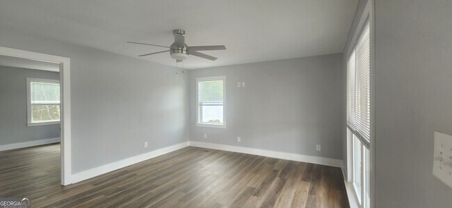 Foto del edificio - 2467 Smith Rd