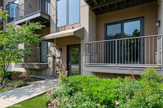 Foto del edificio - 500 N Northwest Hwy