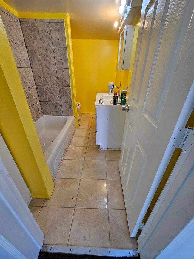 Building Photo - 205 Ferguson Ave