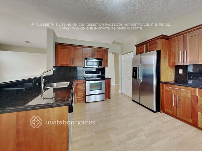 Foto del edificio - 5459 NW 120th Ave