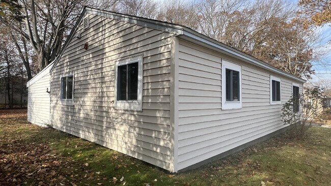 Building Photo - 33 Waterman Road Auburn, MA