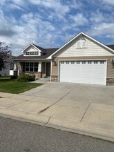 Building Photo - 1566 Tiburon Ln