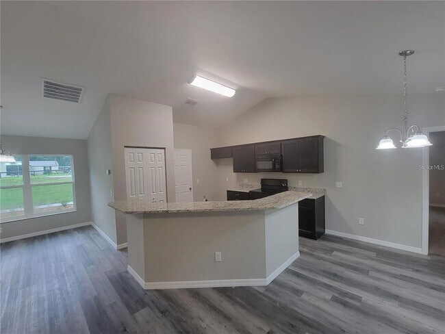 Foto del edificio - 13388 W Hwy 328