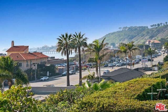 Foto del edificio - 22609 Pacific Coast Highway, Malibu, CA 90...