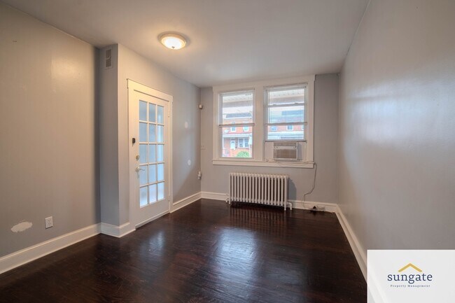 Building Photo - 414 Elrino St