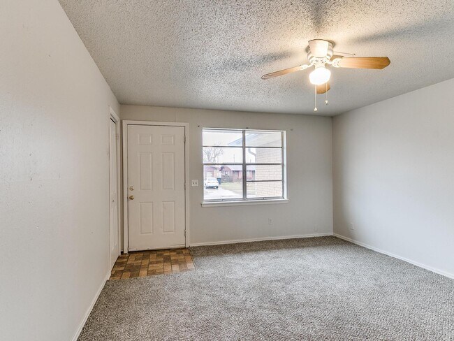 Foto del edificio - 5304 S Bodine Dr