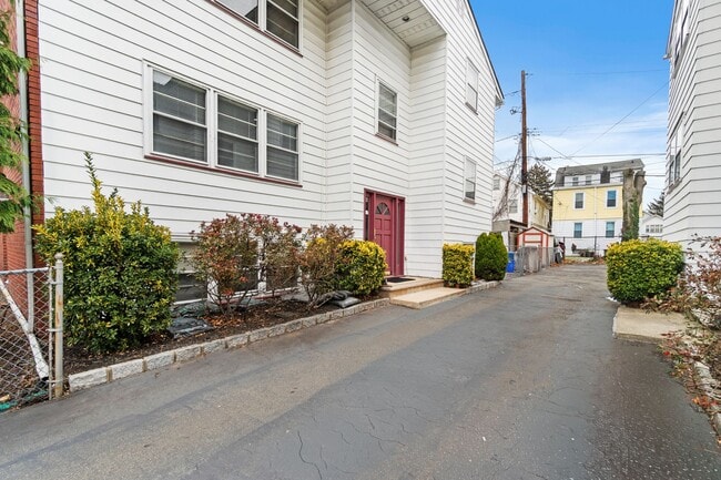 Entrance to Apartment - 208 N Park St