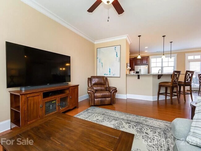 Photo - 500 Summerfield Place House