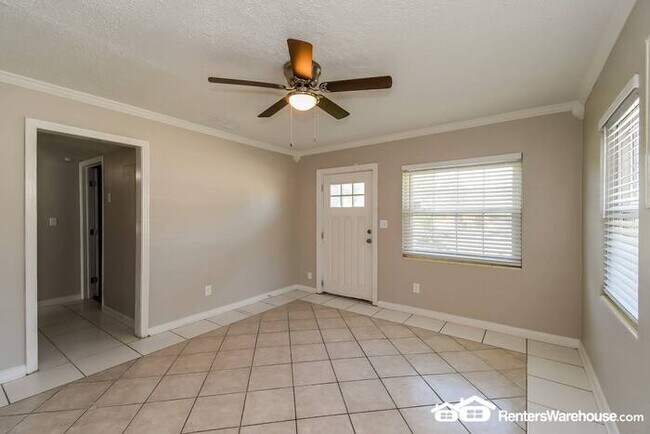 Beautifully Remodeled 3 bedroom home. Avai... photo'