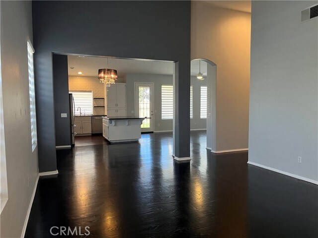 Building Photo - 511 Shasta Dr