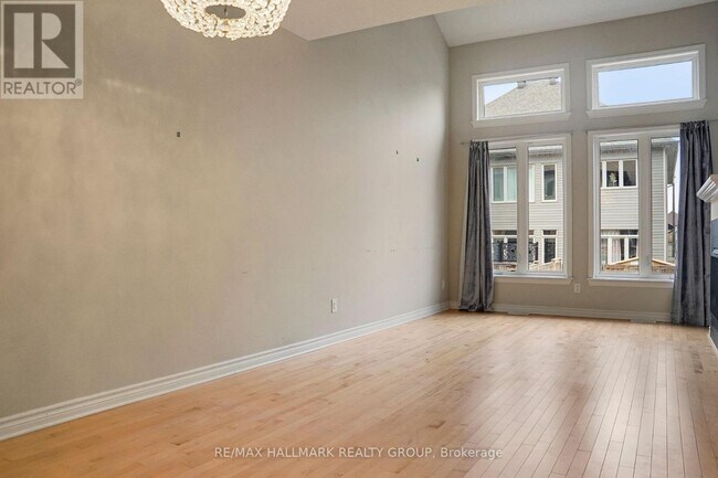 Building Photo - 321 Ardmore St