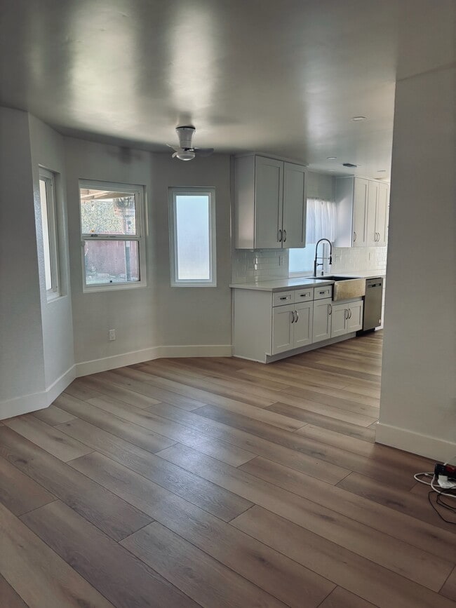 Building Photo - 7795 Canyon Point Ln