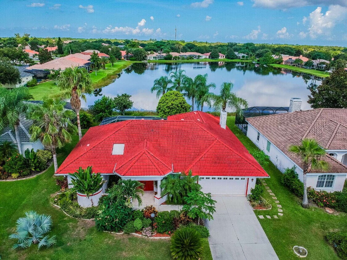 Primary Photo - Sarasota Retreat: Spacious 3-Bed Home with...