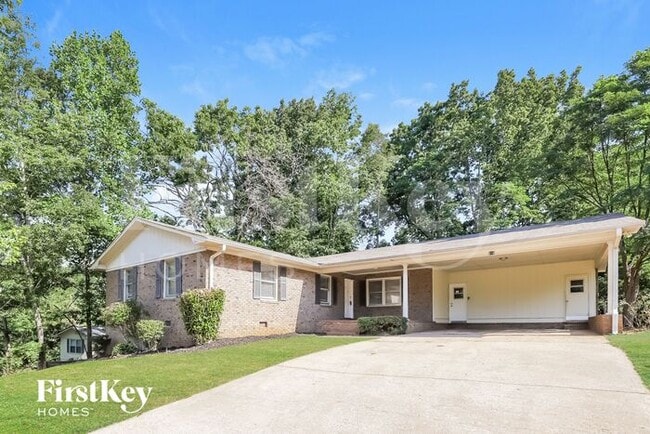 Building Photo - 818 Hillside Dr