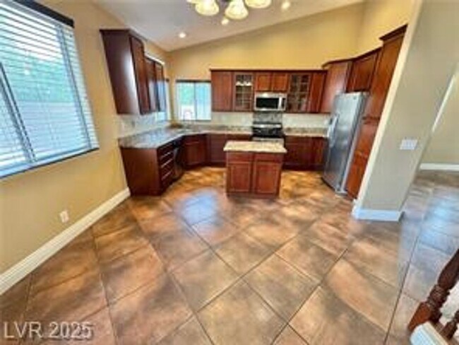 Foto del edificio - DON’T MISS OUT ON THIS BEAUTIFUL 4-BEDROOM...
