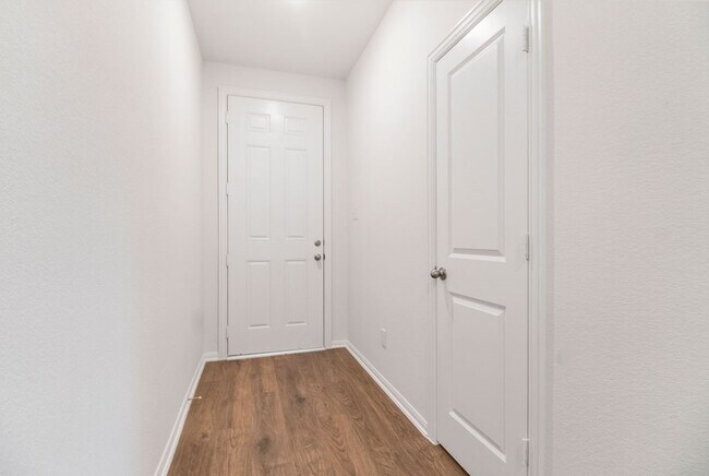Foto del edificio - 406 Magnolia Ln