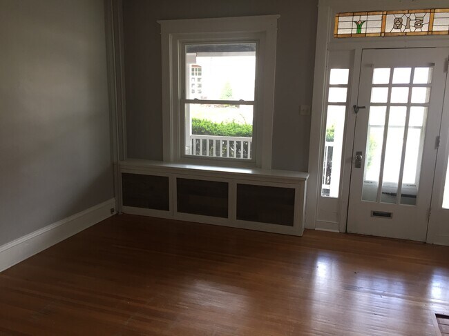 Foto del edificio - 518 E 4th St
