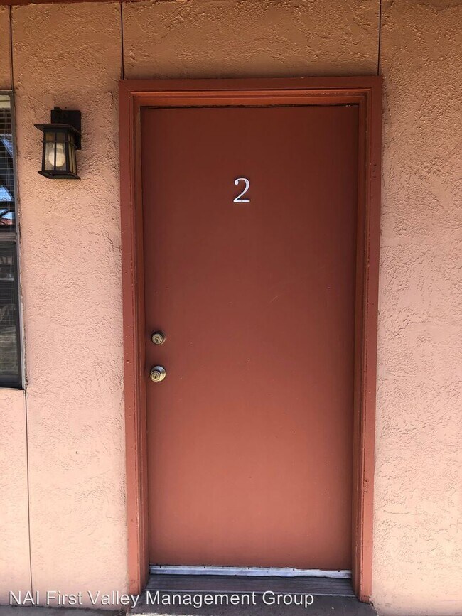 Foto del edificio - 1115 Newberry Ln