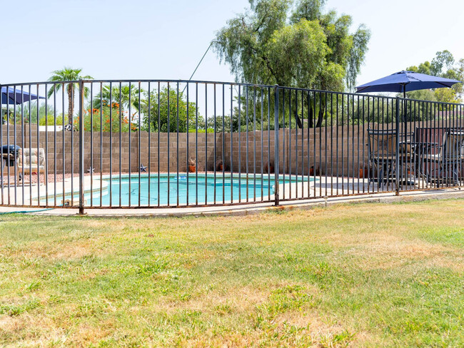 Enjoy the outdoors in your private backyard oasis! - 2213 W Los Arboles Pl