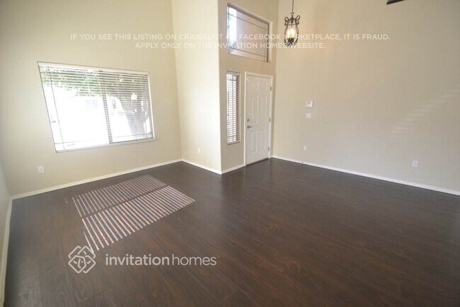 Building Photo - 7447 W Trails Dr