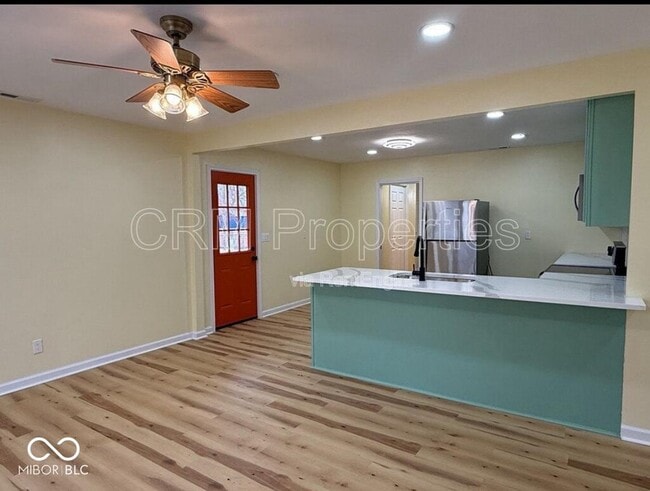 Building Photo - 806 Maumee Dr