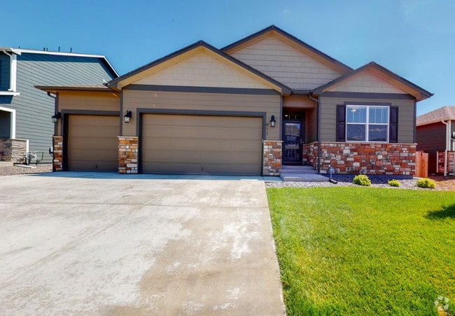Building Photo - 911 Camberly Dr
