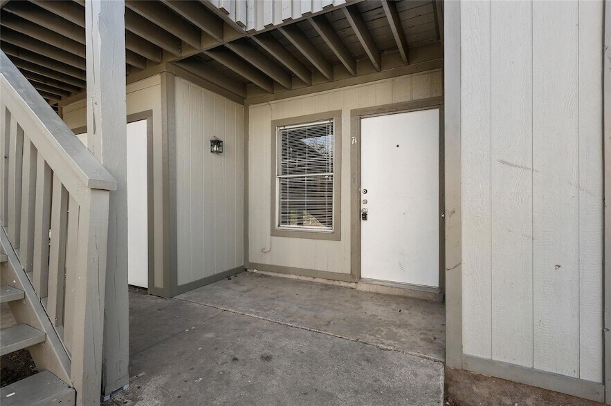 Photo - 10207 Brownie Drive Unit A