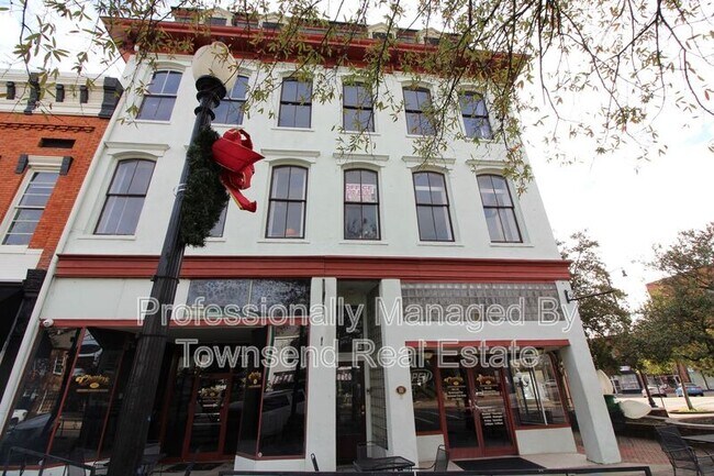 Foto del edificio - 102 Person St