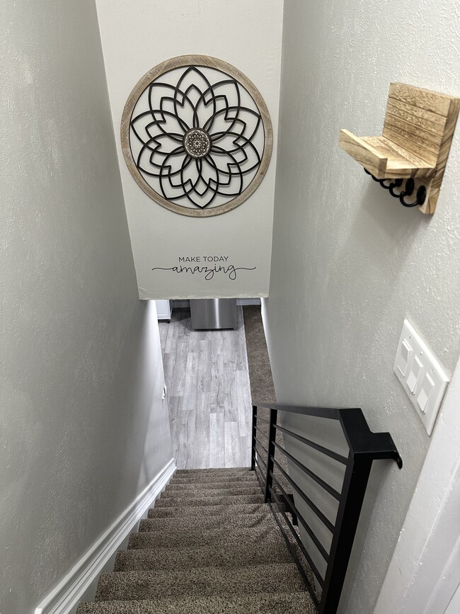 Building Photo - 11916 Barrett St