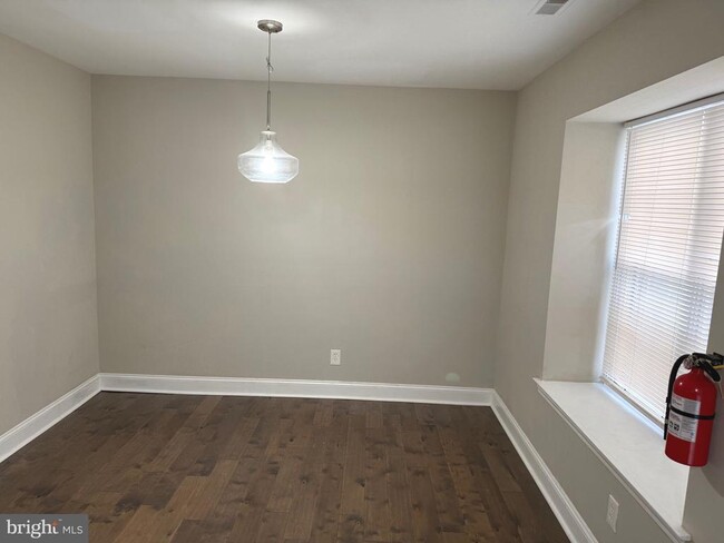 Foto del edificio - 313 Fountain Hall Ct