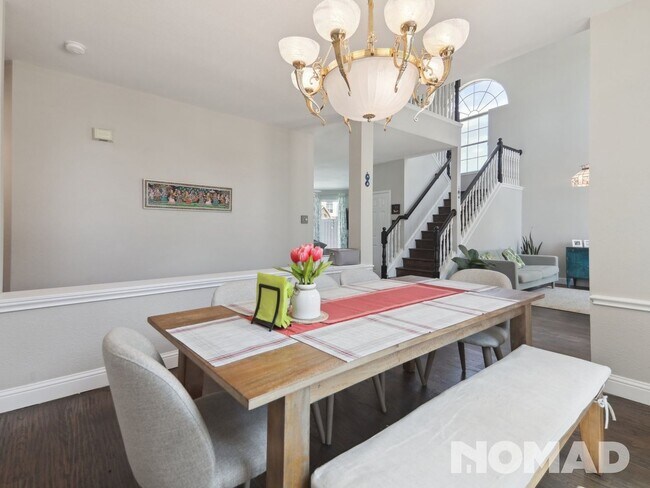 Foto del edificio - Luxurious Single Family Home with Resort-s...