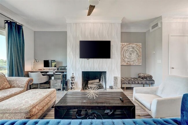 Building Photo - 16 Tournament Way