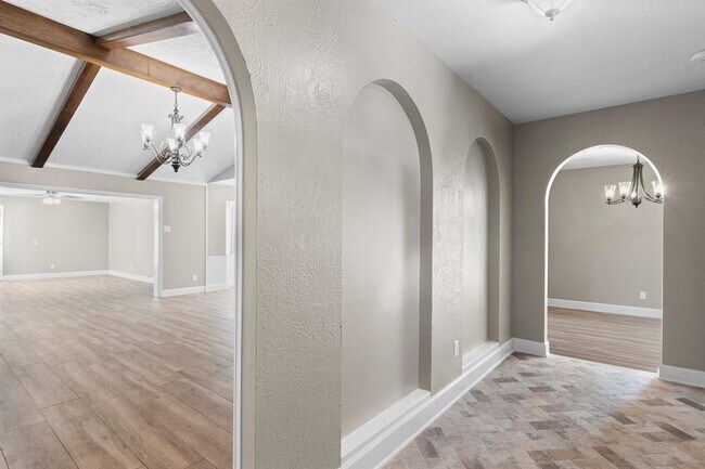 Building Photo - 27234 Wells Ln