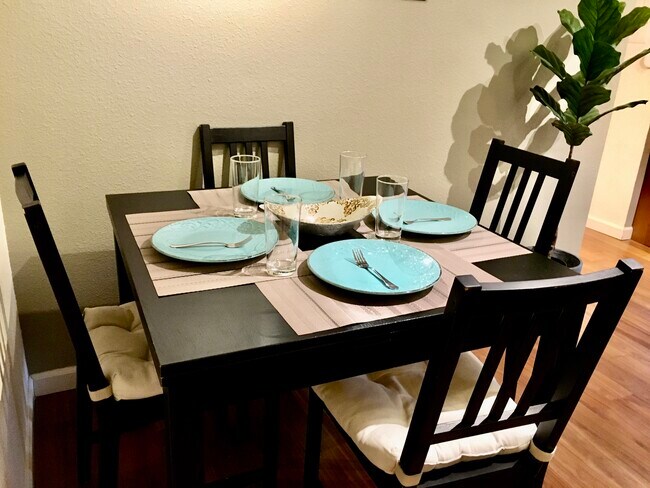 Dining Room - 3045 20th Ave W