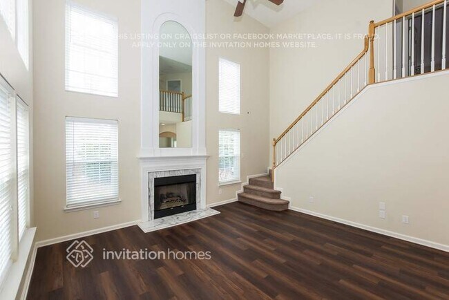 Foto del edificio - 15832 Hollingbourne Rd