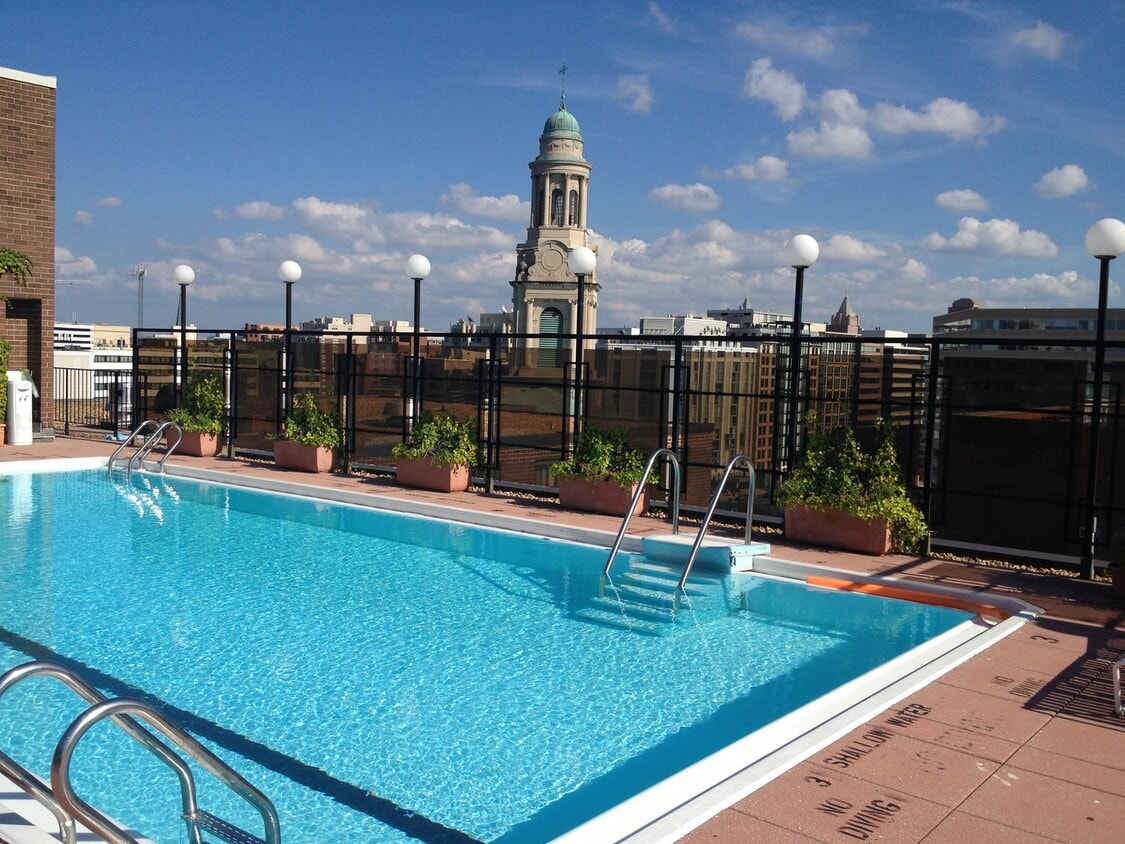 Primary Photo - 1420 N St NW